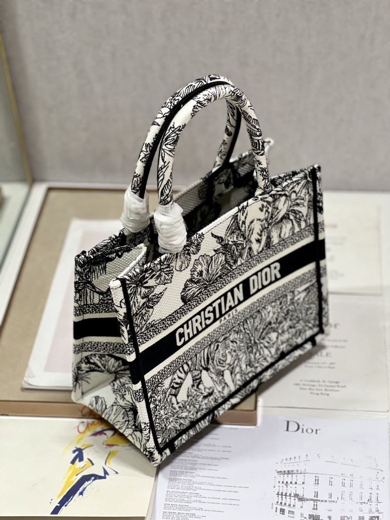 Dior Shopping Bags